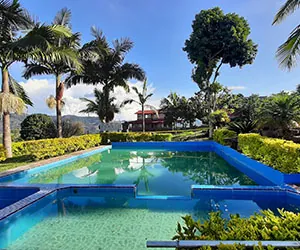 Pool of Riverside’s partner hotel in Jerico, Colombia