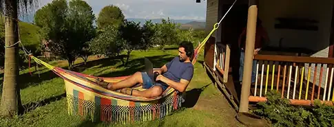 nomad-digital-in-hammock